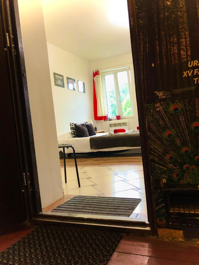 Art Mieszkanie Blisko Dworca Pkp Walbrzych Miasto المظهر الخارجي الصورة