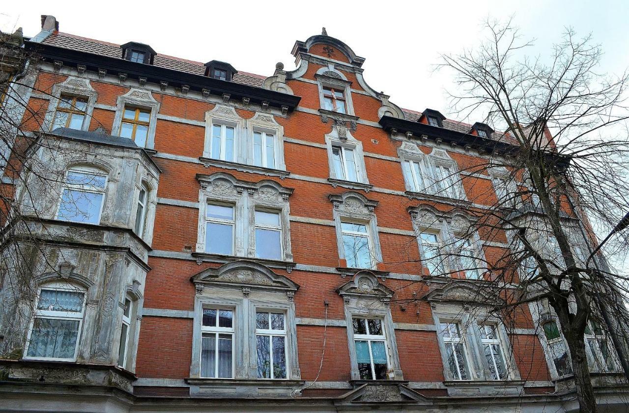 Art Mieszkanie Blisko Dworca Pkp Walbrzych Miasto المظهر الخارجي الصورة